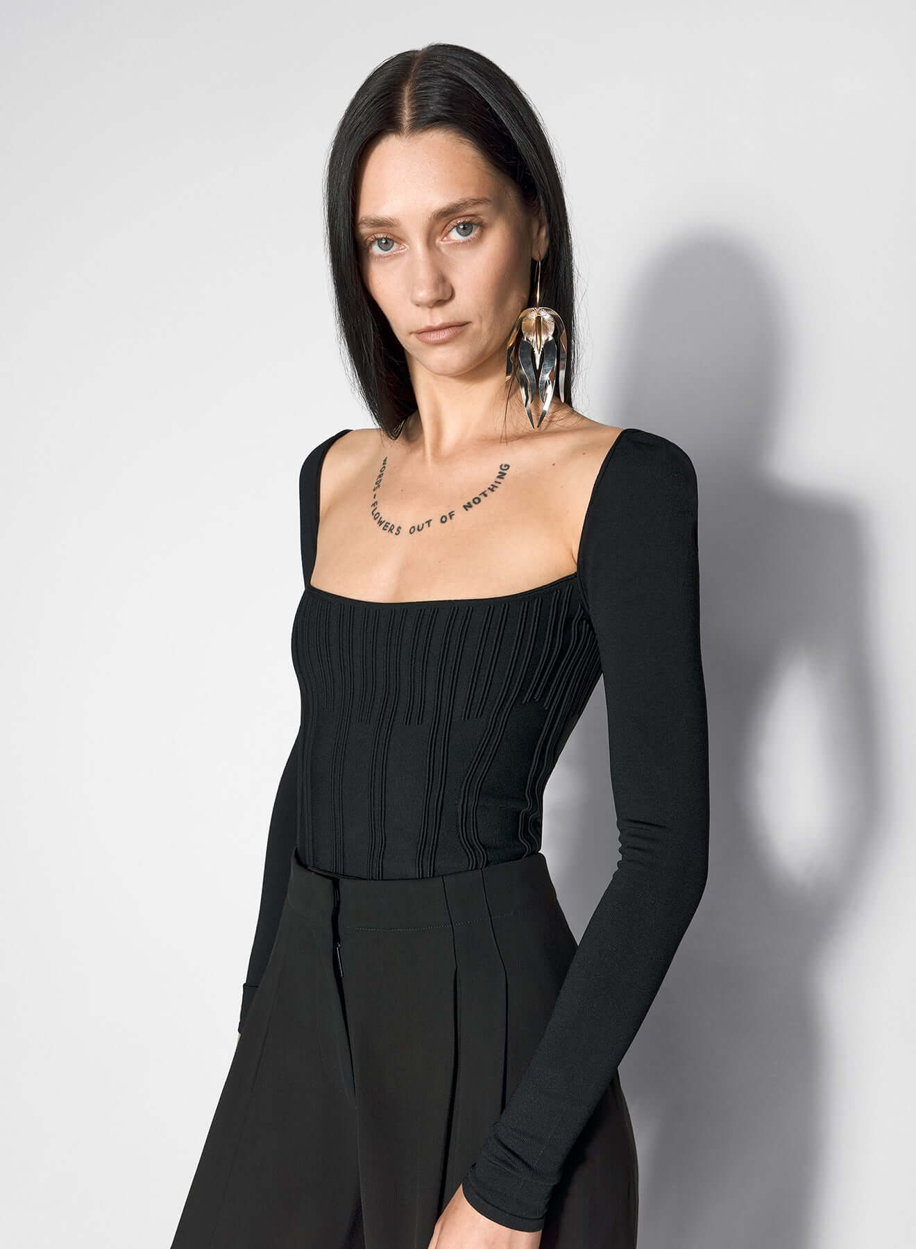 BONING DETAIL KNIT TOP