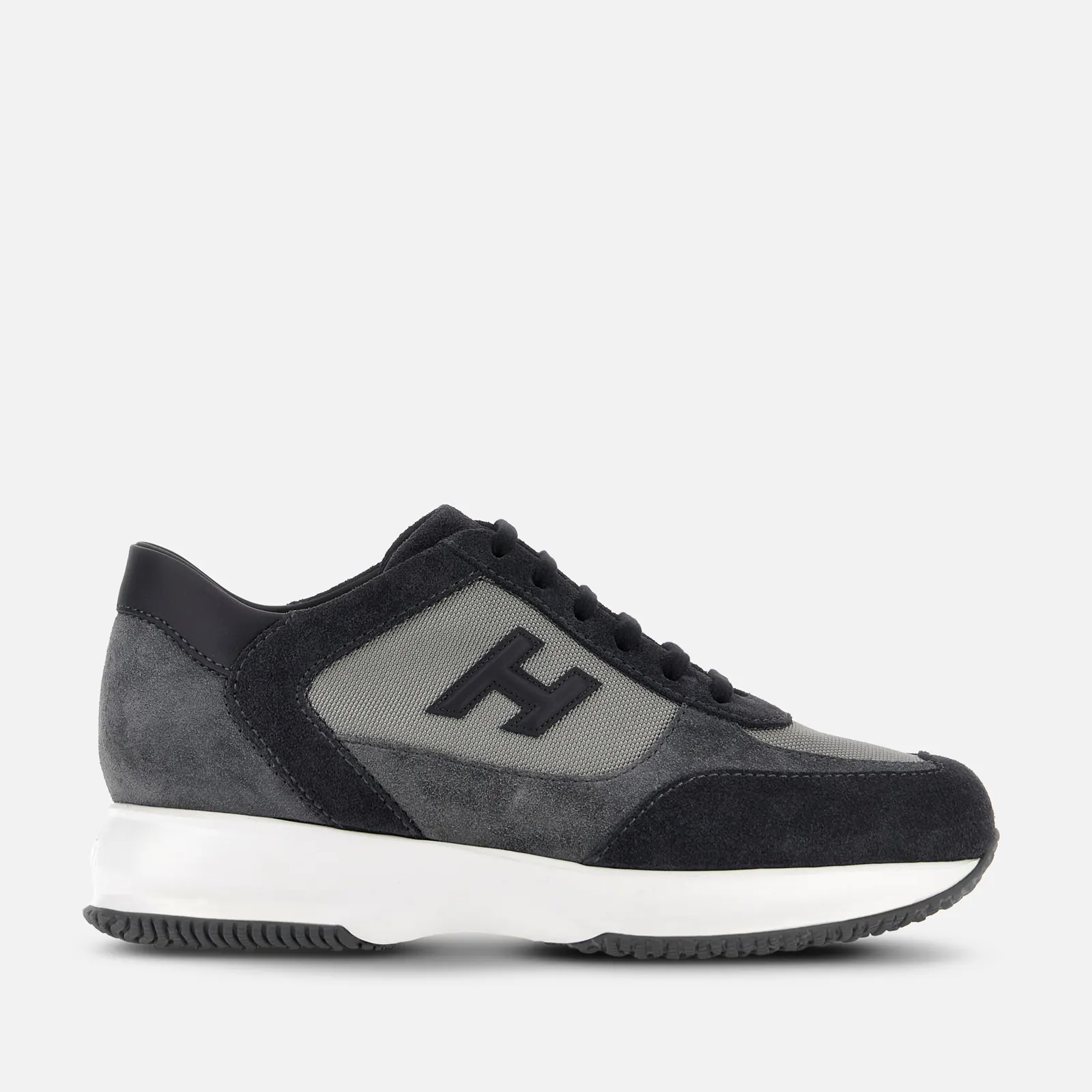 INTRACTIVE SNEAKERS