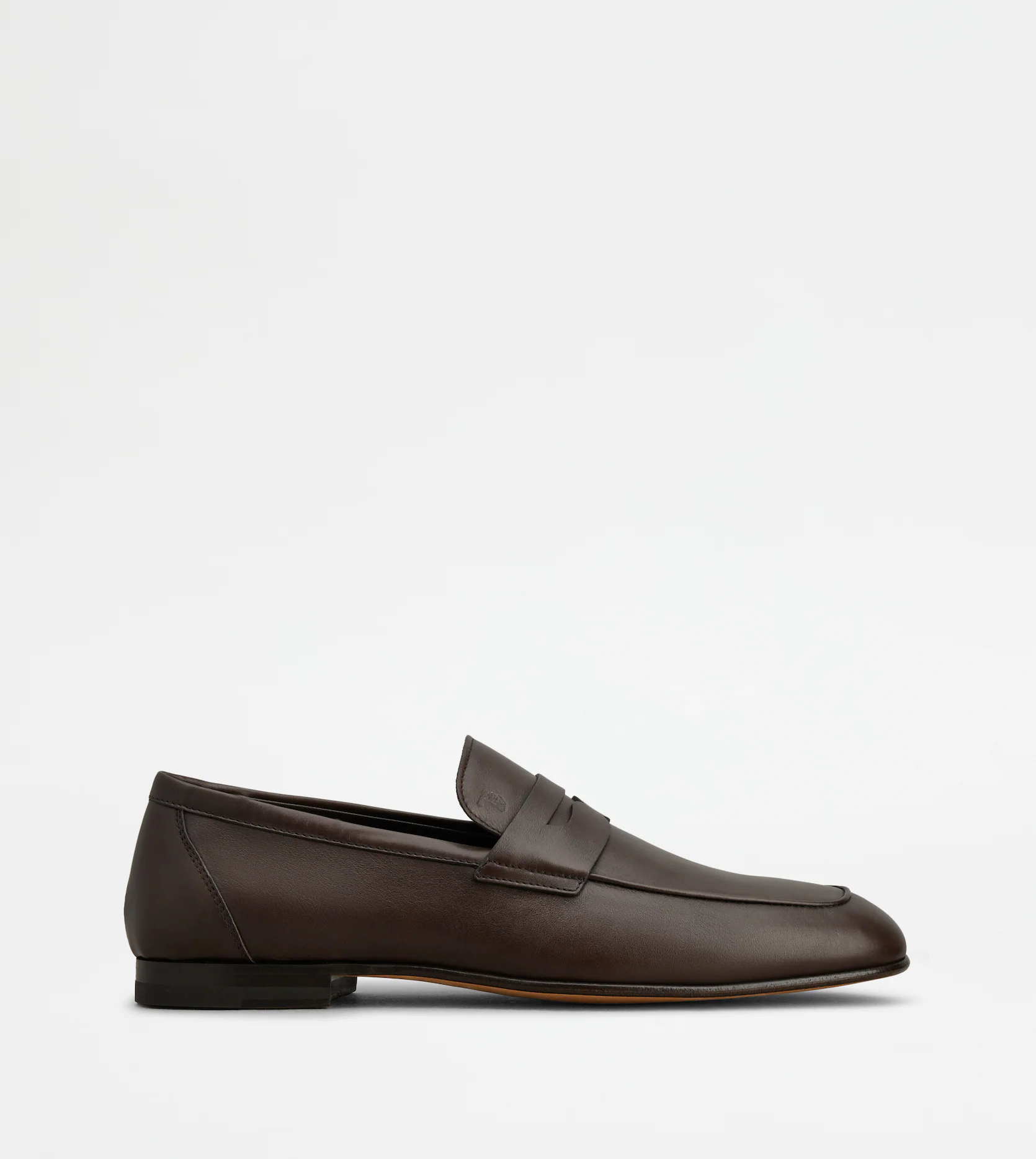 LOAFERS IN LEATHER